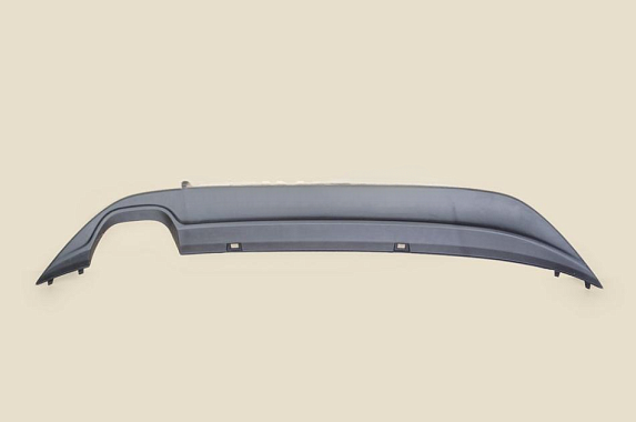 Бампер задний нижняя часть под трубу Volkswagen Golf VII 2012-2017 (Китай)